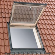 Окна для крыши (мансардные окна) Velux фото