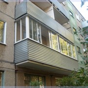 Обшивка балконов фотография