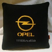 Подушка черная Opel выш золото фотография