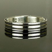Женское серебряное кольцо “Milgrain“ от WickerRing фото