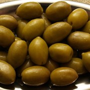 Оливки зеленые с косточкой