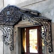 Кованые козырьки фото