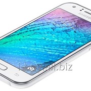 Смартфон Samsung Galaxy J1 SM-J110 фото