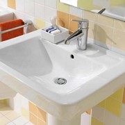 Раковина с полуножкой Subway Villeroy&Boch