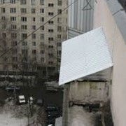 Монтаж, демонтаж балконного козырька в Алматы фото