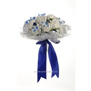 Букет для невесты №23, белый/синий (розы 11 шт) фото