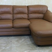 Кожаный диван б/у фото