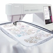 Швейно-вышивальная машина Pfaff Creative Sensation Pro фото