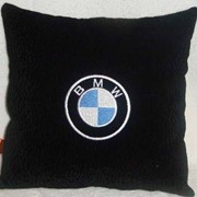 Автомобильная подушка BMW черная