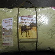 Подушка с наполнителем из верблюжьей шерсти фото