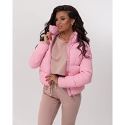 Женская короткая дутая куртка с воротником стойкой розовая