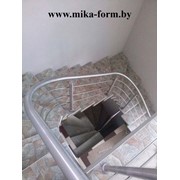 Ограждение лестниц из нержавеющей стали (винтовая лестница) фото
