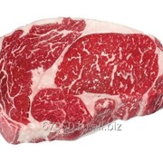 Филе тонкий край из мяса говядины фотография