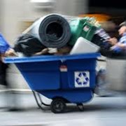 Вывоз бытового мусора фотография