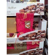 Конфеты шоколадные ассорти (фиолетовая коробка).Gudrun A Collection of Fine Belgian Chocolates (№ GudrunViol) фотография