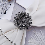 Кольцо для платка “Цветок“ пион, цвет серый фото