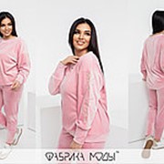 Оригинальный велюровый спортивный костюм женский пудра с нашивкой (4 цвета) МЭ/-31327 фото