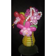 Букет цветов из шаров для моделирования. фото