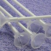 Пластиковые палочки для воздушных шаров фото