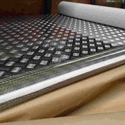 Алюминиевый лист рифленый от 1,2 до 4мм, резка в размер. Гладкий лист от 0,5 мм. Доставка по всей области. Арт-411 фотография