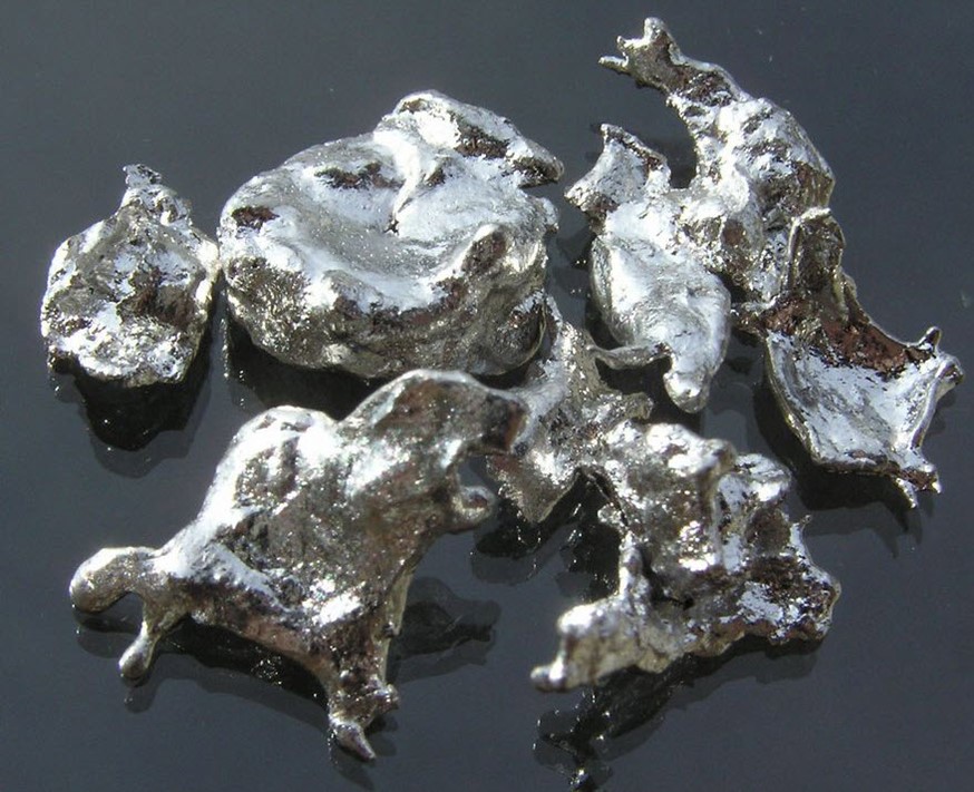 Олово один из первых металлов. Кобальт к1ау. Алюминий. Алюминиевый кусок. Металлы похожие на олово.