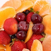 Свежие фрукты фасованые фотография