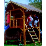 Деревянный детский домик