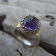 Серебряное кольцо с фиолетовым аметистом от WickerRing фото