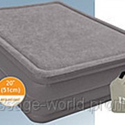 Двуспальная надувная кровать Intex 67954 (203х152х51 см.) со встроенным электрическим насосом фотография