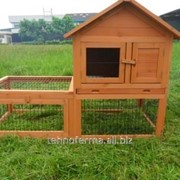 Деревянный домик для кроликов (2) и для карликовых кур фотография