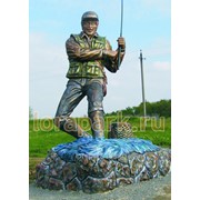 Скульптура Рыбак фото