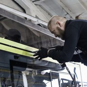 Клей-герметик автомобильный MS120 черный 600 мл УФ фото