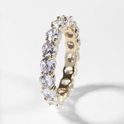 Кольцо 'Богатство' круглые кристаллы, цвет белый в золоте, размер 17 фото