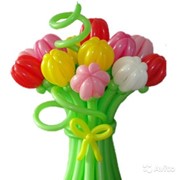 Букет тюльпанов из шаров фотография
