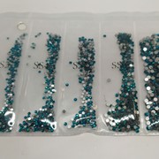 Кристаллы Стразы для ногтей смешанный размер SS3-SS10 (голубые) фото