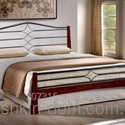 Кровать Флоренс двуспальная из натурального дерева и метала