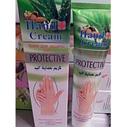 Крем для рук и ногтей с увлажняющим эффектом с экстрактами Алоэ- вера и миндаля серия Hand & cream 125 мл