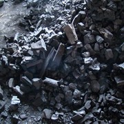 Доставка угля древесного фотография