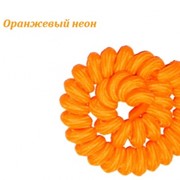 Оранжевые пружинные шнурки фото
