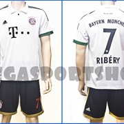 Футбольная форма ФК Бавария 2013-14 Ribery фото