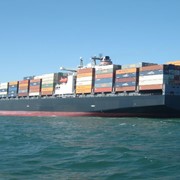Морские контейнерные перевозки грузов, грузоперевозки фотография