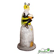 Фигура садовая Пчела с медом фотография