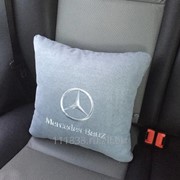 Подушка серая Mercedes вышивка белая фото