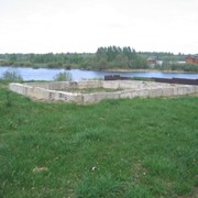 Земельный участок на берегу реки с проектом и фундаментом.