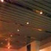 Реечные подвесные потолки фото