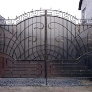 Металлические ворота и заборы фото
