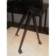 Кронштейны для спутниковых антенн Тринога обработано Эмаль ПФ - 215 чорной фото