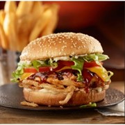 Доставка бургеров - Chicken burger BBQ фотография