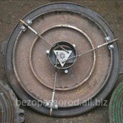 Замки на люки колодцев Kolodets+lyuk+zamok. Special Locks for Hatches of Wells – three beam фото