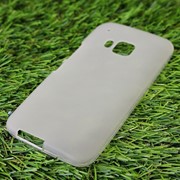 Чехол силиконовый для HTC ONE M9 белый фотография